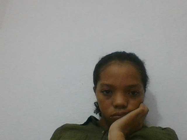 rosah1a live cam on BongaCams