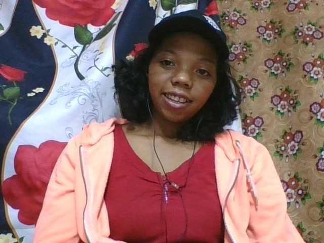 rosah1a live cam on BongaCams