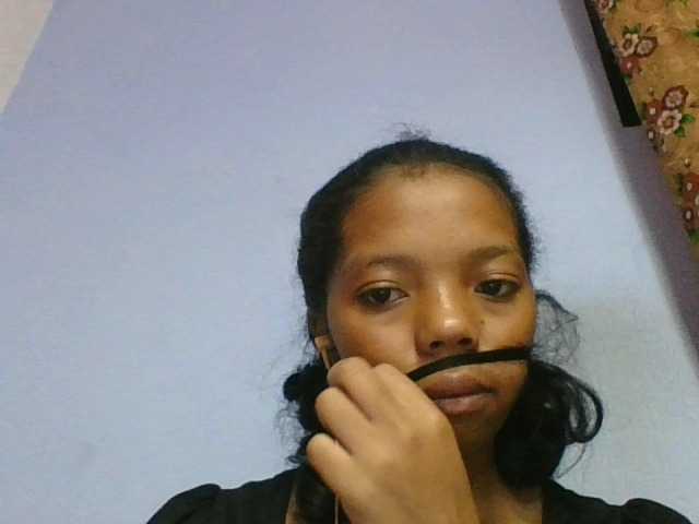 rosah1a live cam on BongaCams
