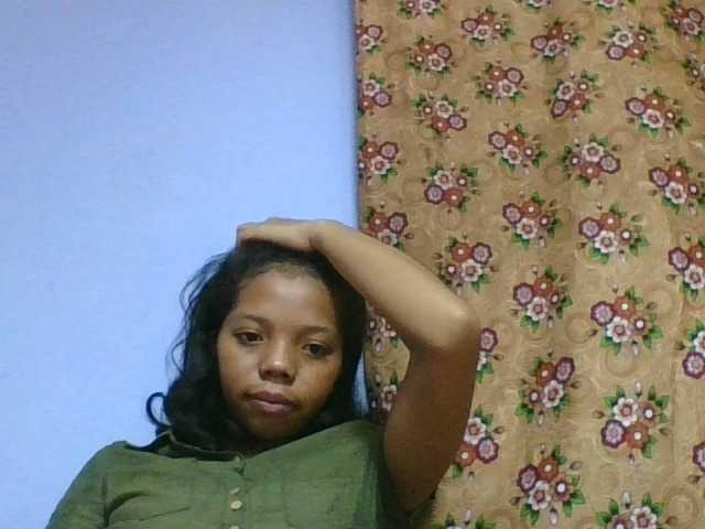 rosah1a live cam on BongaCams
