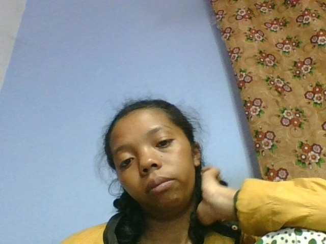 rosah1a live cam on BongaCams