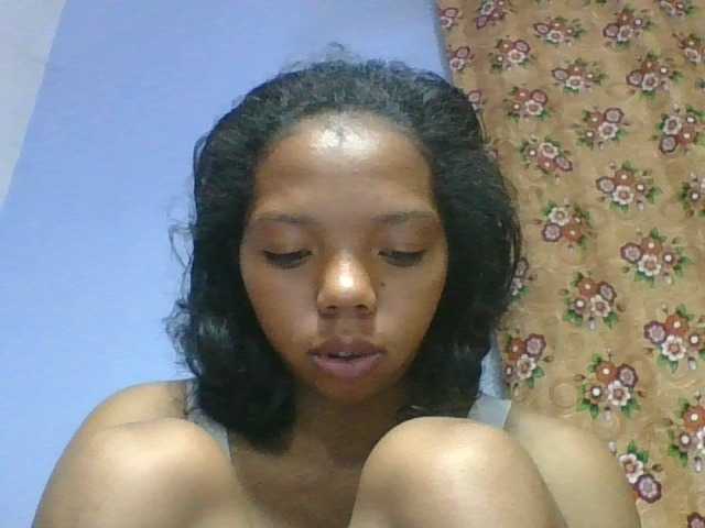 rosah1a live cam on BongaCams
