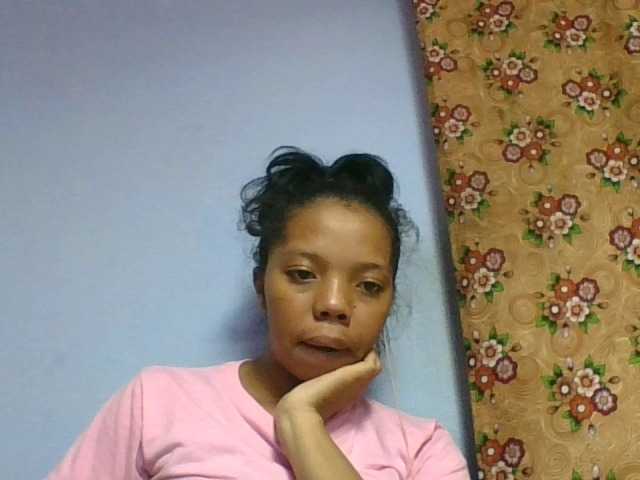 rosah1a live cam on BongaCams