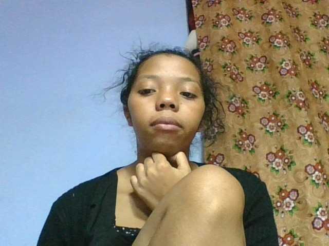 rosah1a live cam on BongaCams