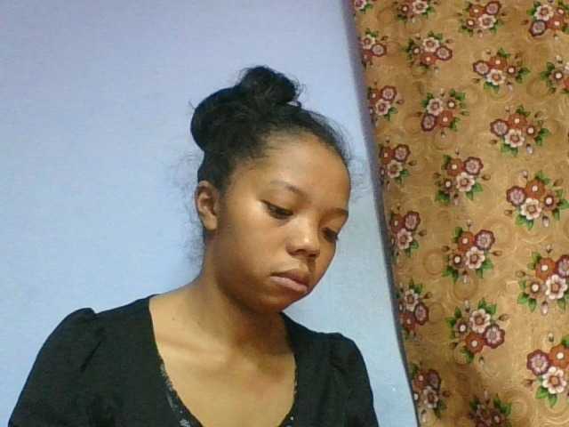 rosah1a live cam on BongaCams