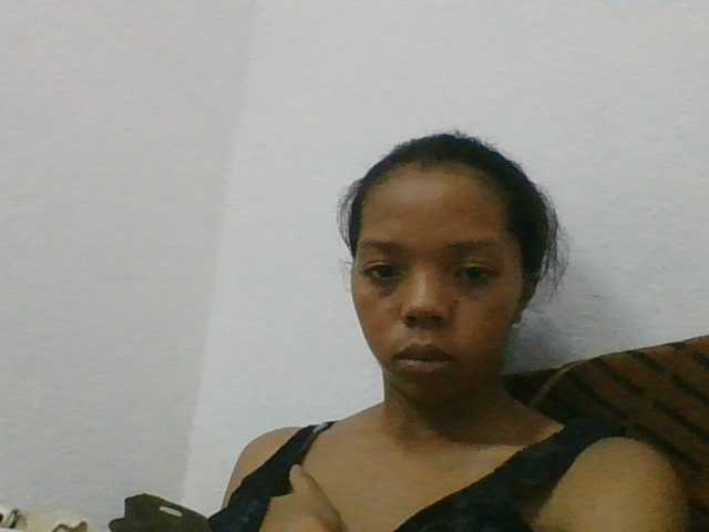 rosah1a live cam on BongaCams