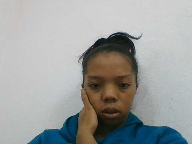 rosah1a live cam on BongaCams