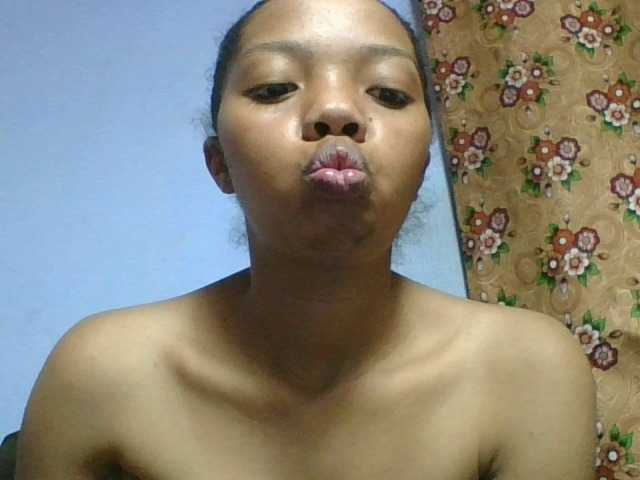 rosah1a live cam on BongaCams