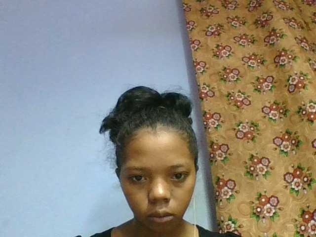 rosah1a live cam on BongaCams