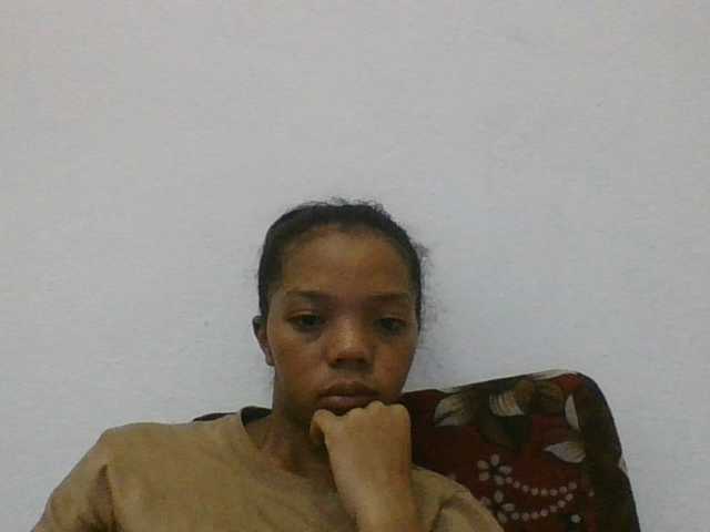 rosah1a live cam on BongaCams