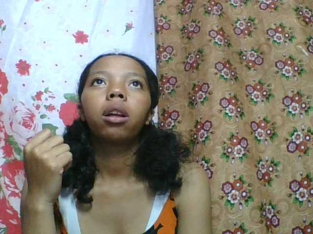 rosah1a live cam on BongaCams