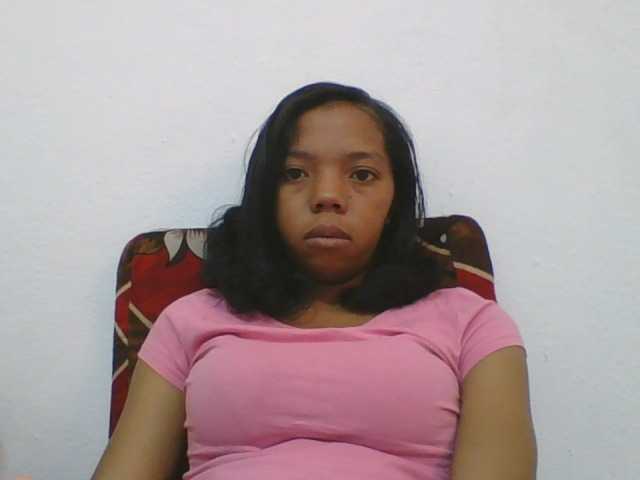 rosah1a live cam on BongaCams