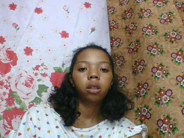 rosah1a live cam on BongaCams