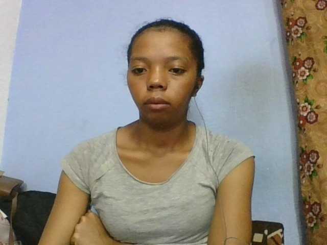 rosah1a live cam on BongaCams