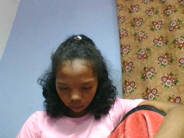 rosah1a live cam on BongaCams