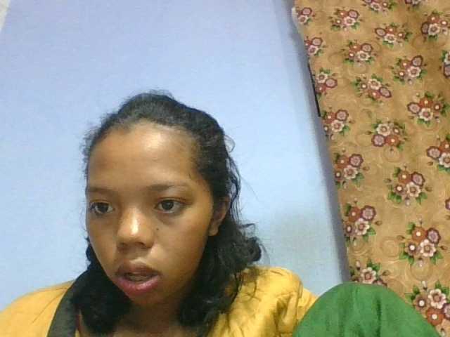 rosah1a live cam on BongaCams