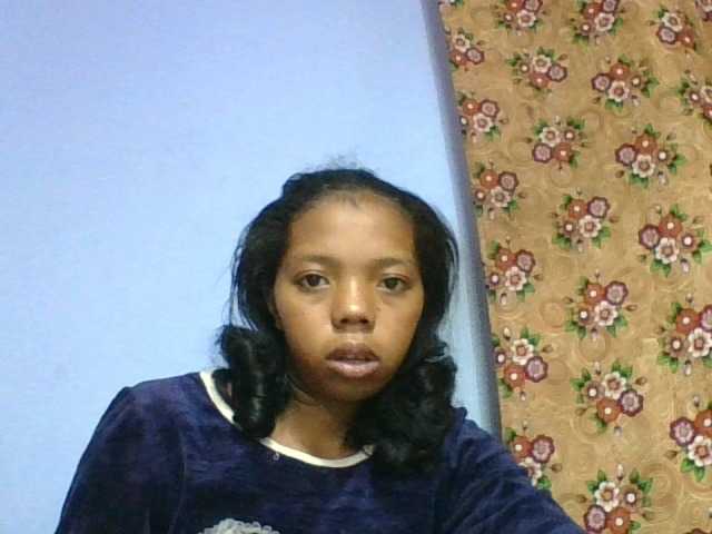 rosah1a live cam on BongaCams