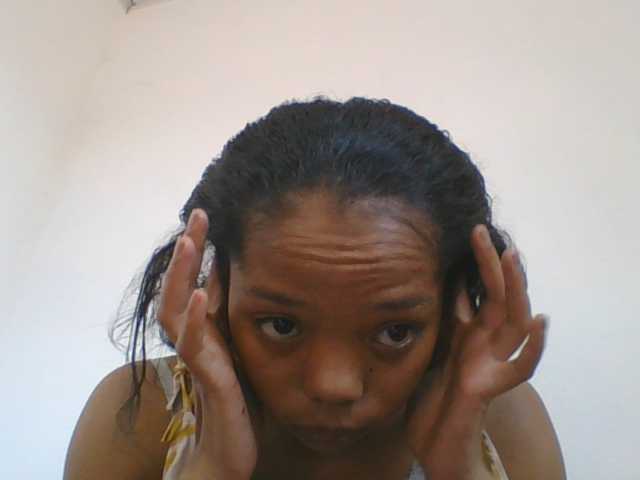 rosah1a live cam on BongaCams
