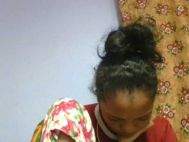 rosah1a live cam on BongaCams