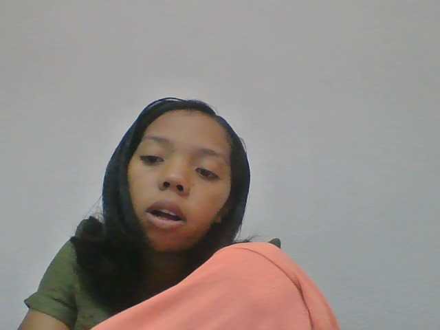 rosah1a live cam on BongaCams