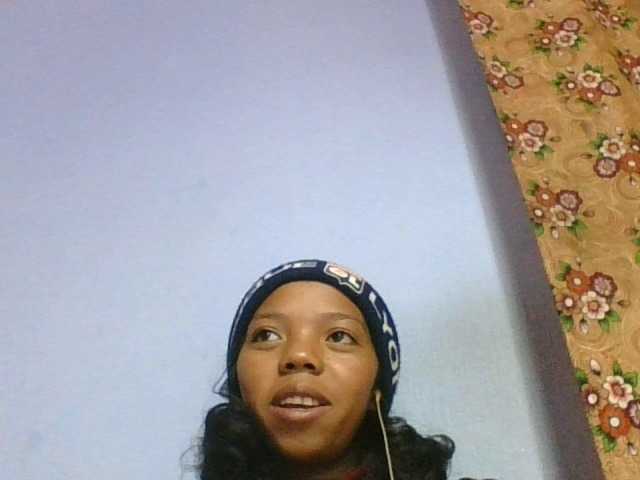 rosah1a live cam on BongaCams