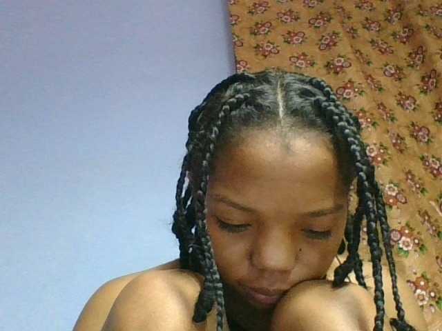 rosah1a live cam on BongaCams