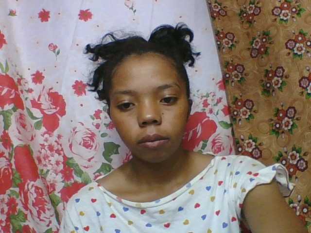 rosah1a live cam on BongaCams