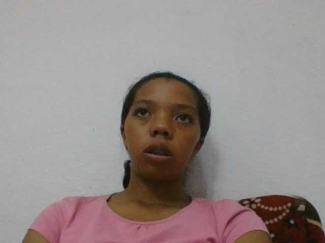 rosah1a live cam on BongaCams