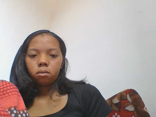 rosah1a live cam on BongaCams