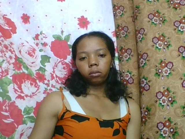 rosah1a live cam on BongaCams