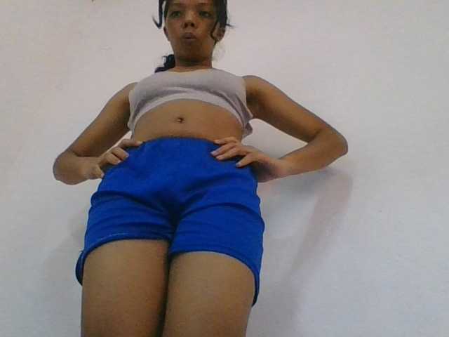 rosah1a live cam on BongaCams