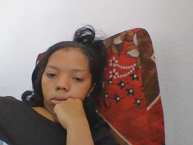 rosah1a live cam on BongaCams