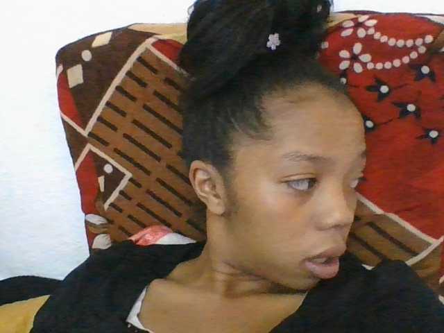 rosah1a live cam on BongaCams