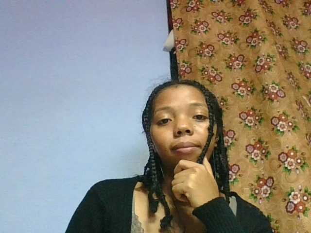 rosah1a live cam on BongaCams