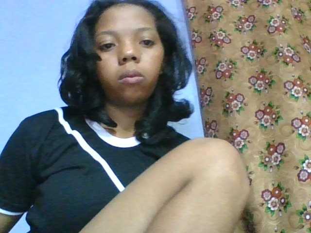 rosah1a live cam on BongaCams