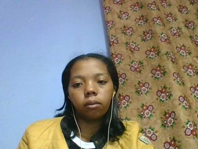 rosah1a live cam on BongaCams