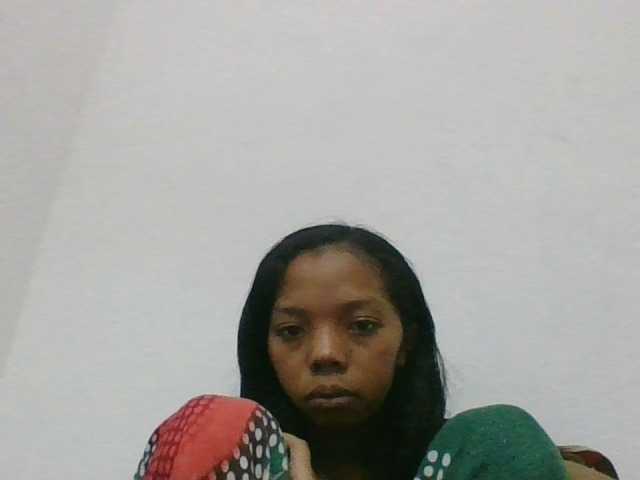 rosah1a live cam on BongaCams