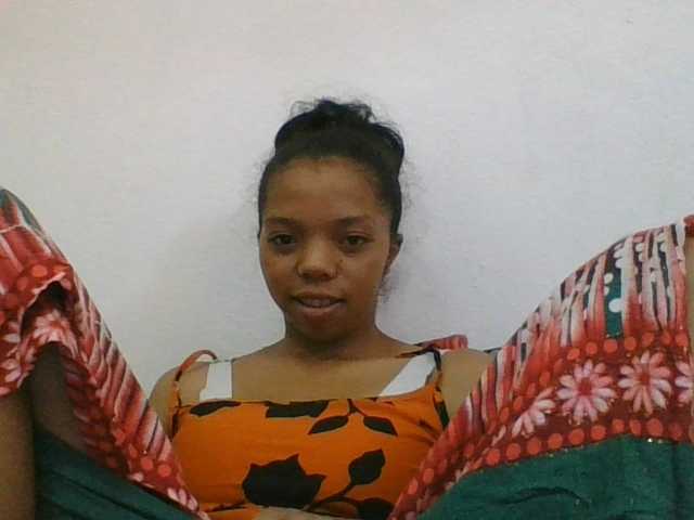 rosah1a live cam on BongaCams