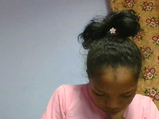 rosah1a live cam on BongaCams
