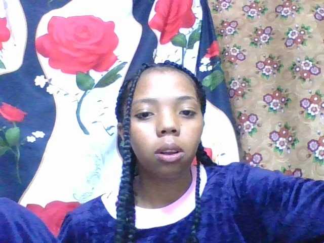 rosah1a live cam on BongaCams