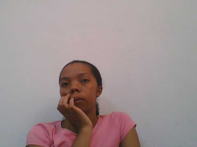 rosah1a live cam on BongaCams