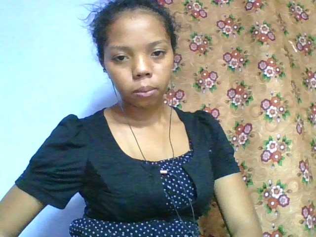 rosah1a live cam on BongaCams