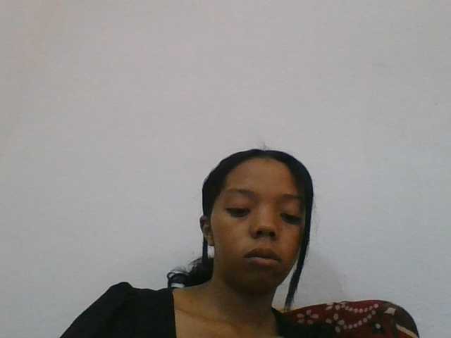 rosah1a live cam on BongaCams