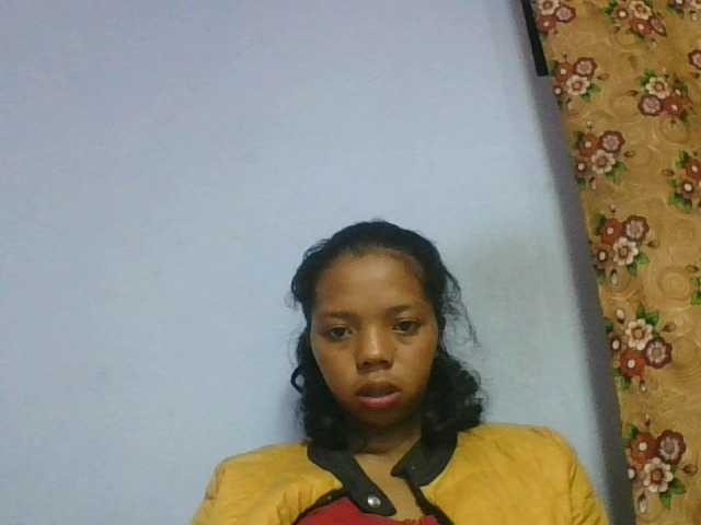 rosah1a live cam on BongaCams