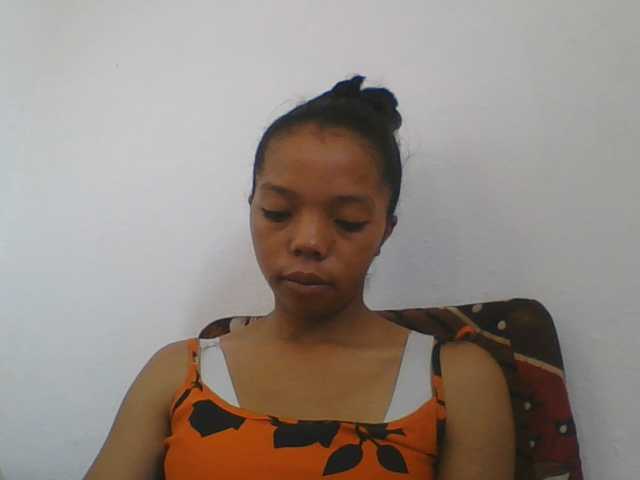 rosah1a live cam on BongaCams