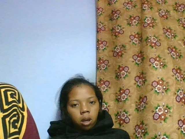 rosah1a live cam on BongaCams
