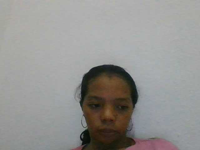 rosah1a live cam on BongaCams