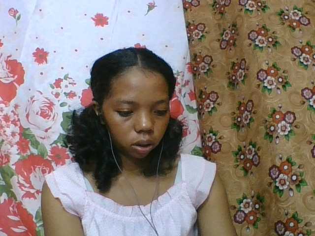 rosah1a live cam on BongaCams