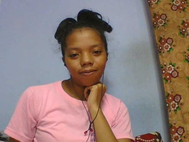 rosah1a live cam on BongaCams