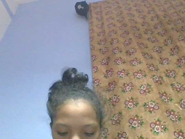 rosah1a live cam on BongaCams